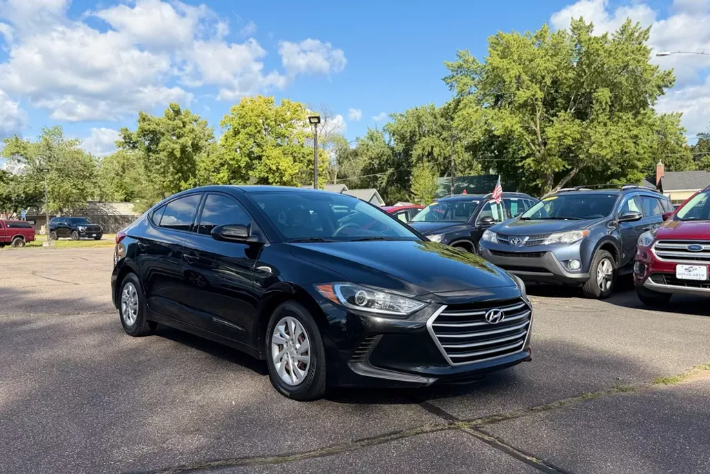 2018 Hyundai Elantra SE photo 1