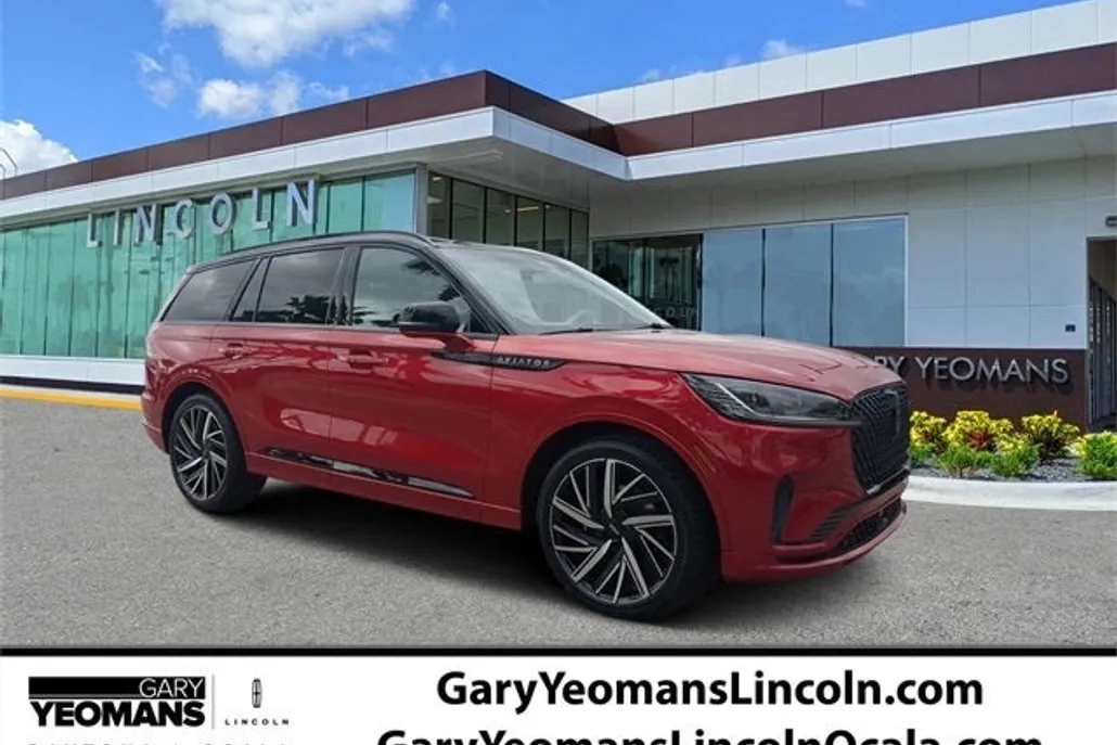 2025 Lincoln Aviator Black Label photo 1