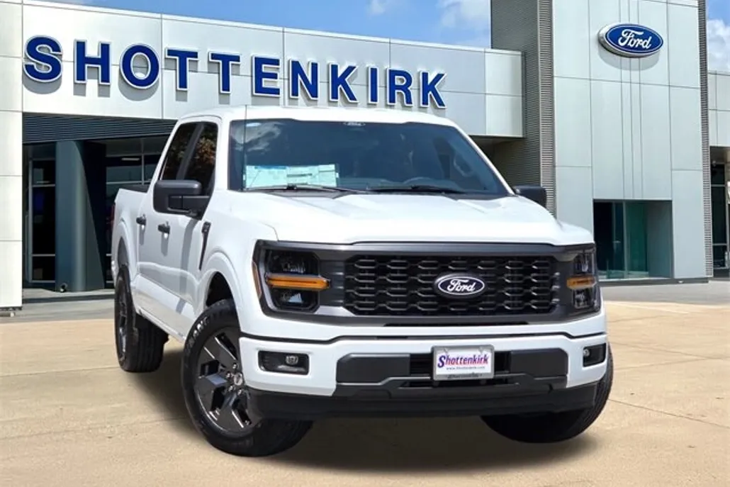 2025 Ford F-150 STX photo 1