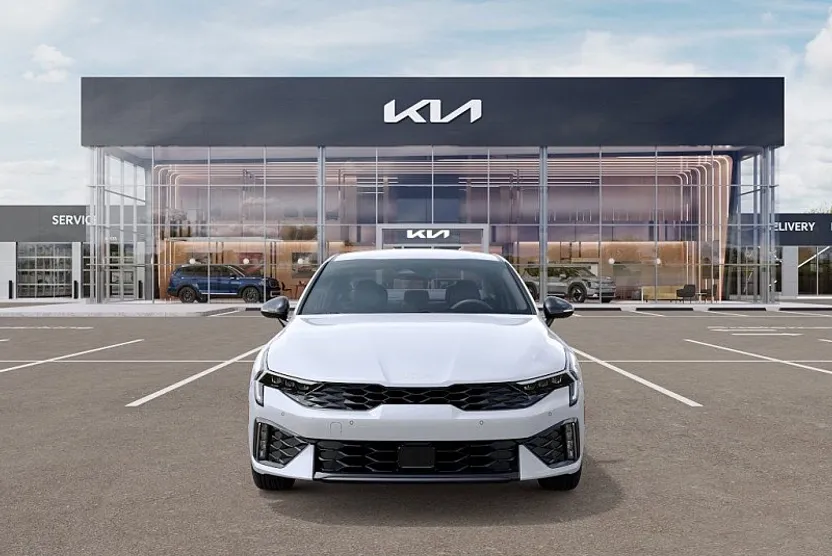 2026 Kia K5 GT-Line photo 1