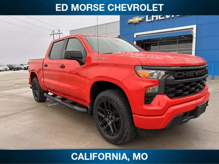 2025 Chevrolet Silverado 1500 Custom photo 1