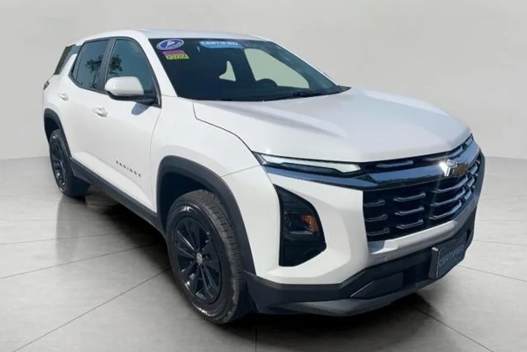 2025 Chevrolet Equinox LT photo 1