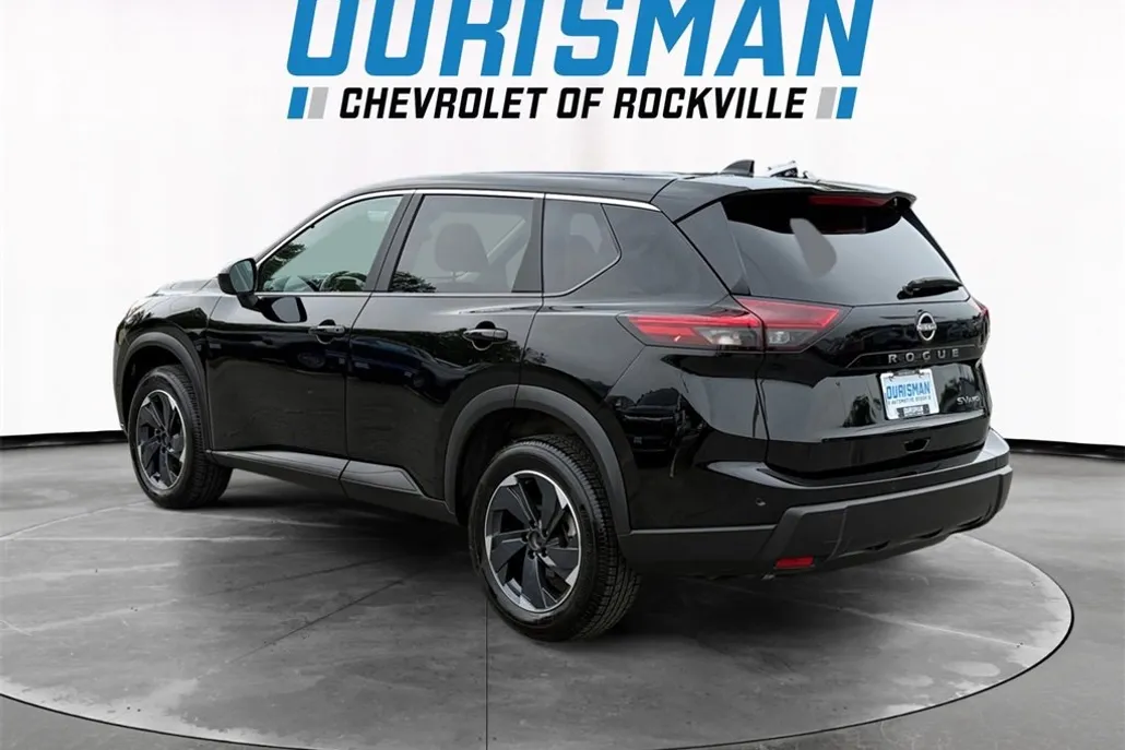 2024 Nissan Rogue SV photo 1
