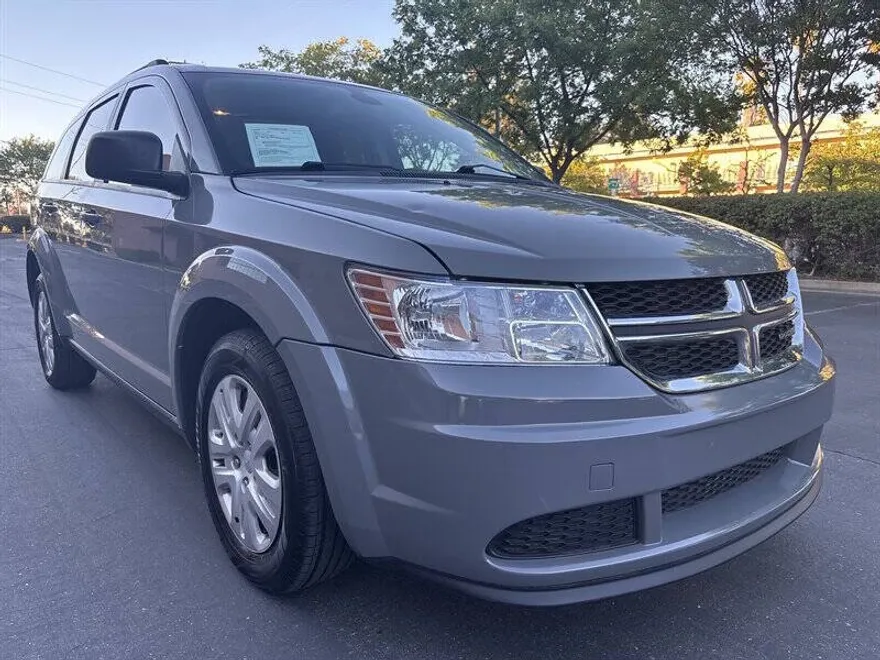 2020 Dodge Journey SE Value photo 1
