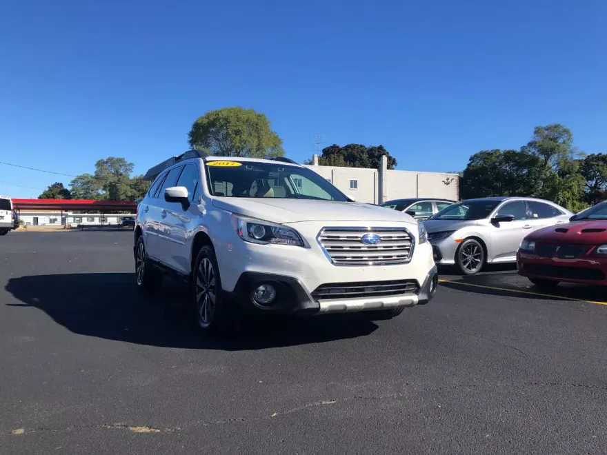 2017 Subaru Outback 3.6R Limited photo 1
