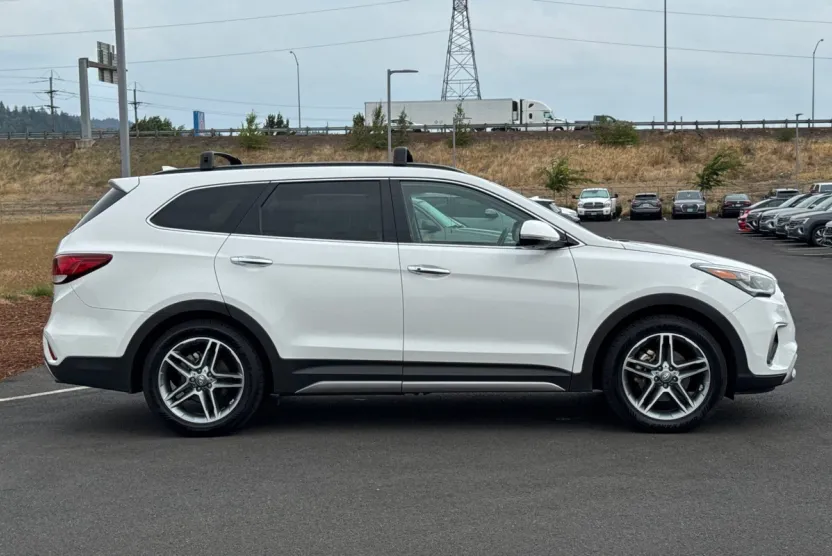 2017 Hyundai Santa Fe Limited Ultimate photo 1