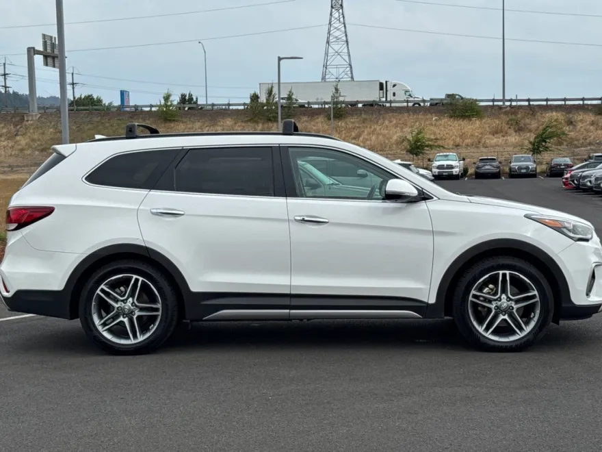 2017 Hyundai Santa Fe Limited Ultimate photo 1