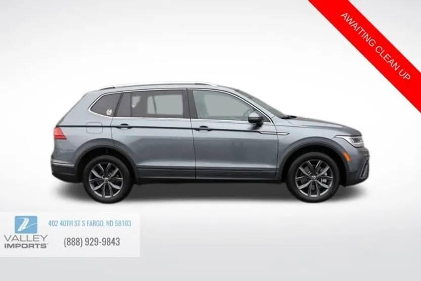 2022 Volkswagen Tiguan SE photo 1