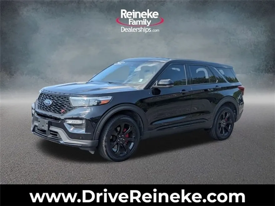 2022 Ford Explorer ST photo 1