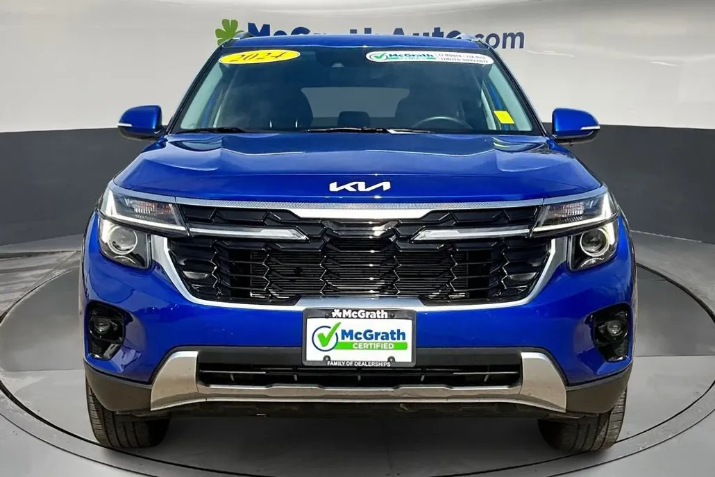 2024 Kia Seltos S photo 1