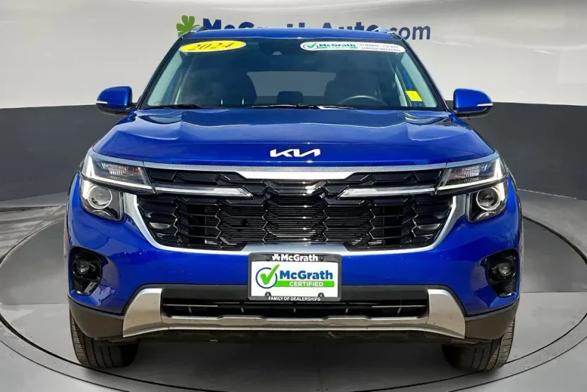 2024 Kia Seltos S photo 1