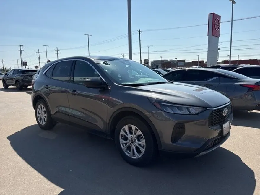 2024 Ford Escape Active photo 1