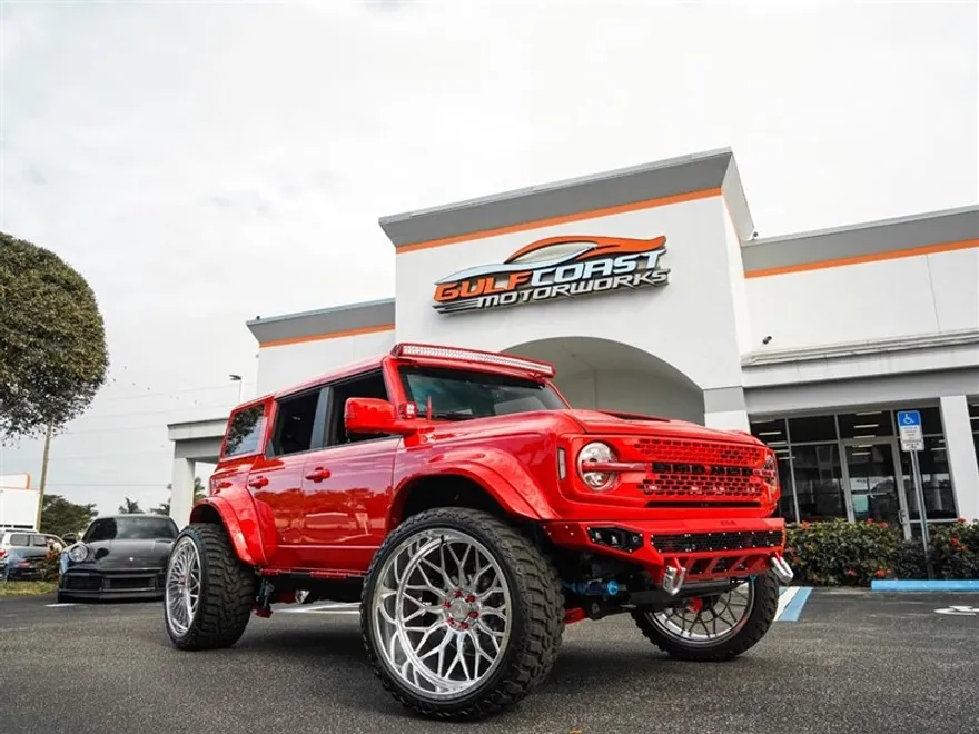 2022 Ford Bronco Wildtrak photo 1