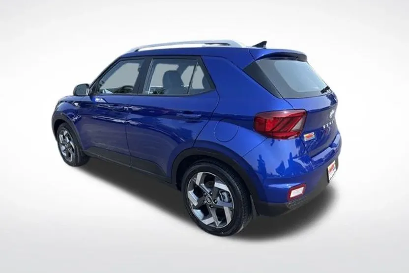2022 Hyundai Venue SEL Limited photo 1