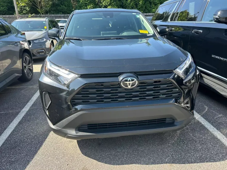 2025 Toyota RAV4 LE photo 1