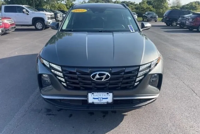 2022 Hyundai Tucson SEL photo 1