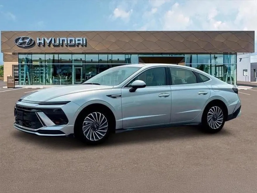 2025 Hyundai Sonata Hybrid SEL photo 1