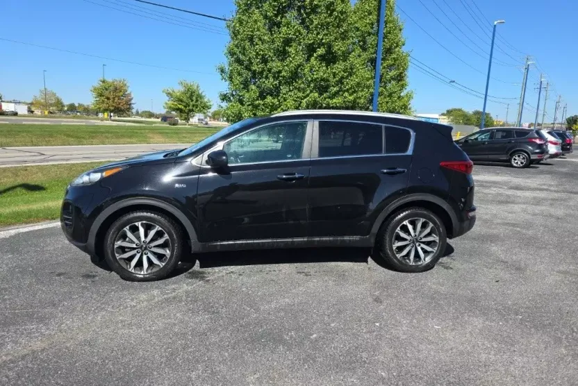 2017 Kia Sportage EX photo 1