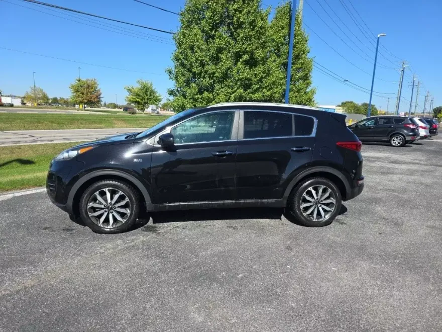 2017 Kia Sportage EX photo 1