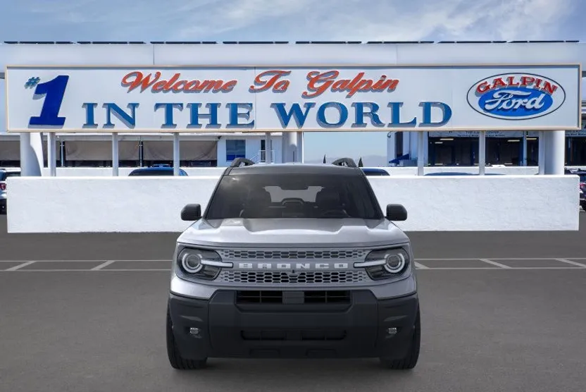 2025 Ford Bronco Sport Outer Banks photo 1
