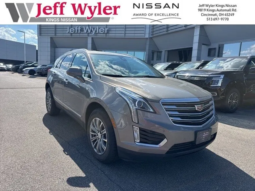 2017 Cadillac XT5 Luxury photo 1
