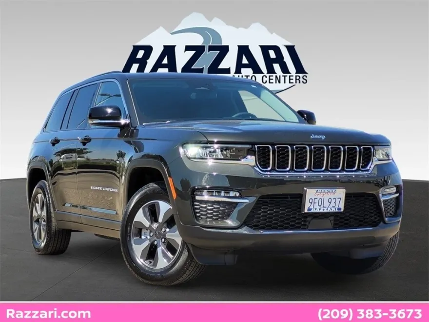 2023 Jeep Cherokee 4xe Base photo 1