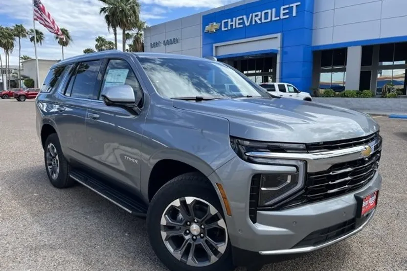 2025 Chevrolet Tahoe LS photo 1