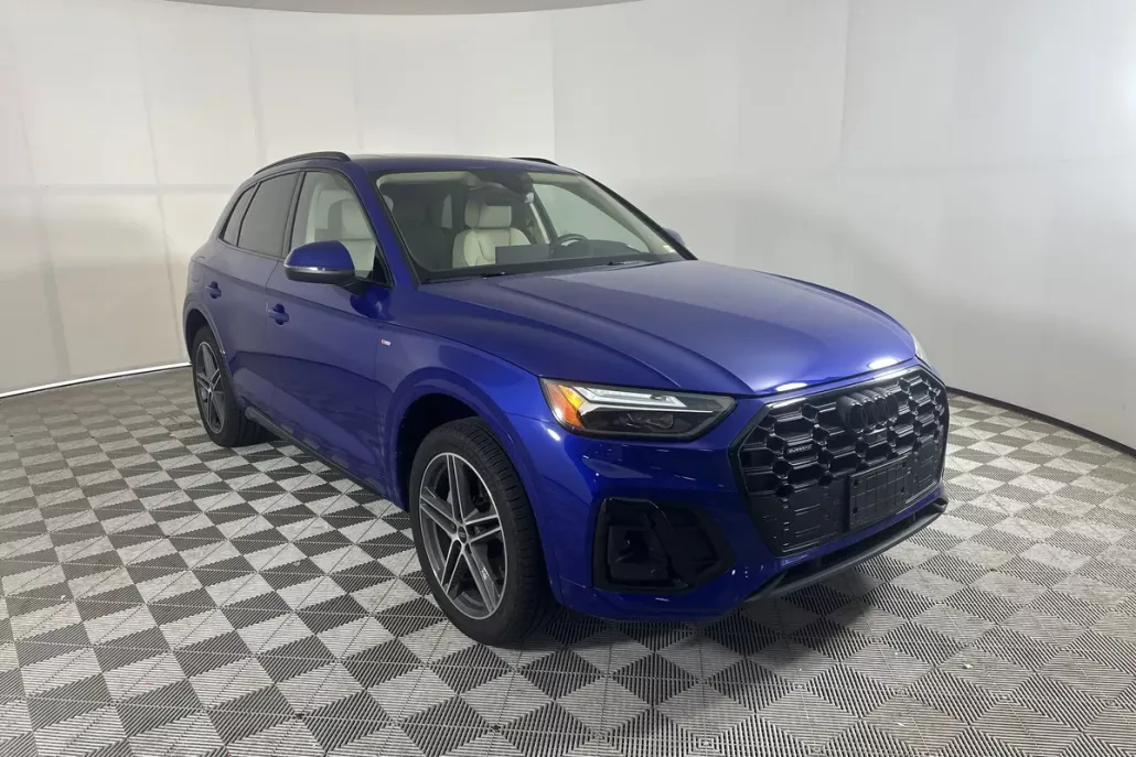 2023 Audi Q5 S line Premium Plus 55 TFSI photo 1