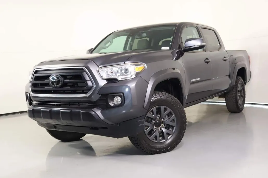2023 Toyota Tacoma SR5 V6 photo 1