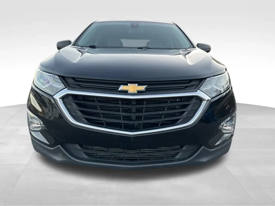 2020 Chevrolet Equinox LS photo 1