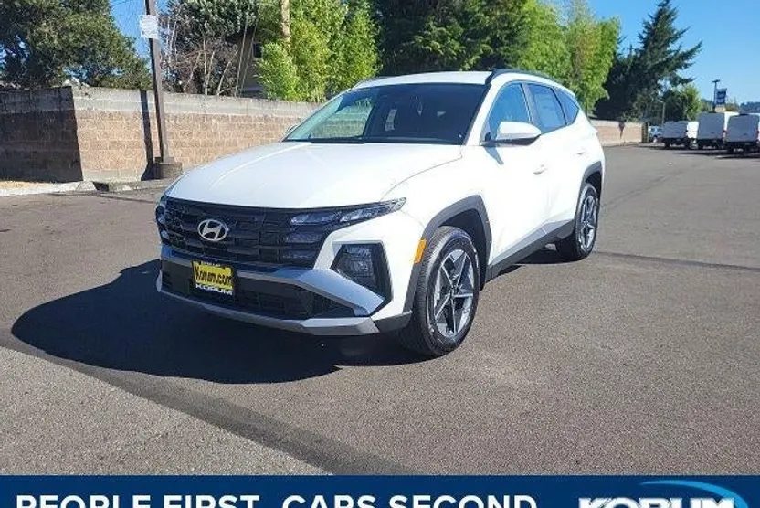 2025 Hyundai Tucson SEL photo 1