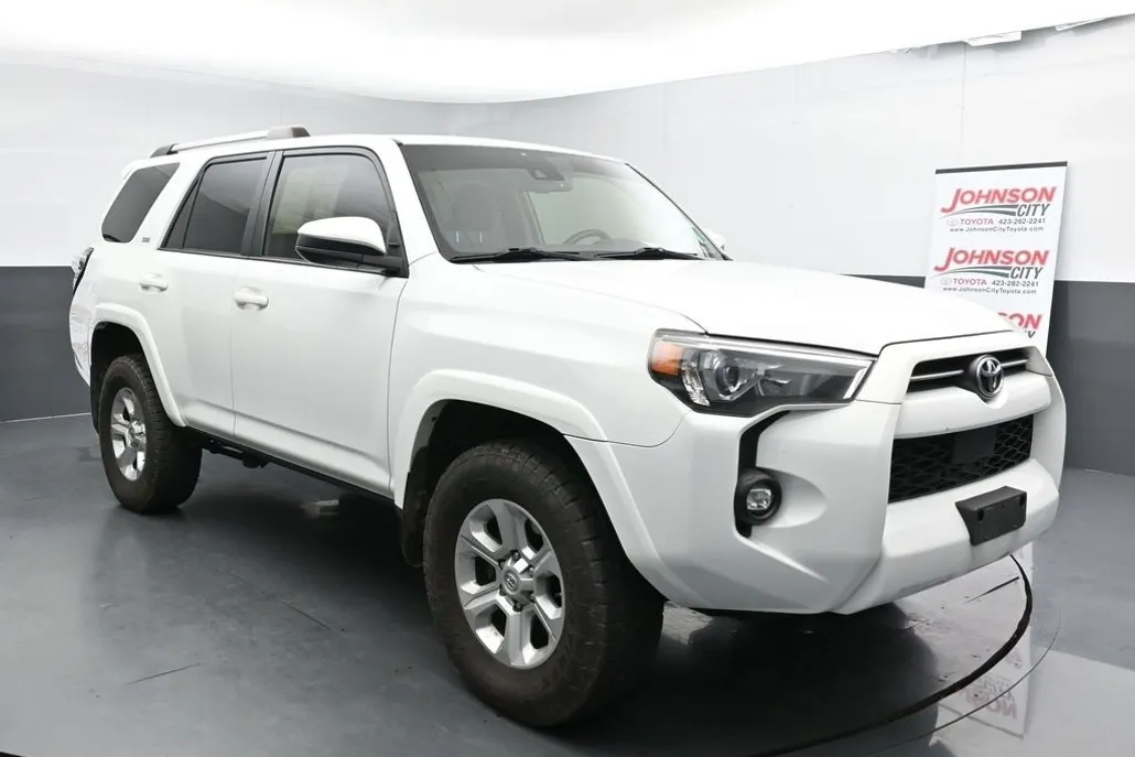 2021 Toyota 4Runner SR5 4WD photo 1
