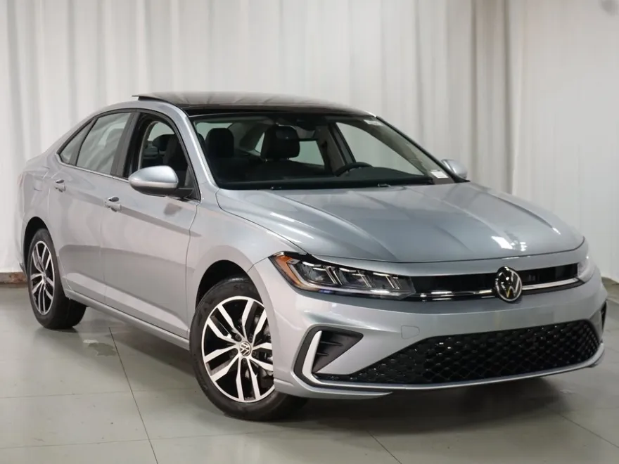 2025 Volkswagen Jetta 1.5T SE photo 1