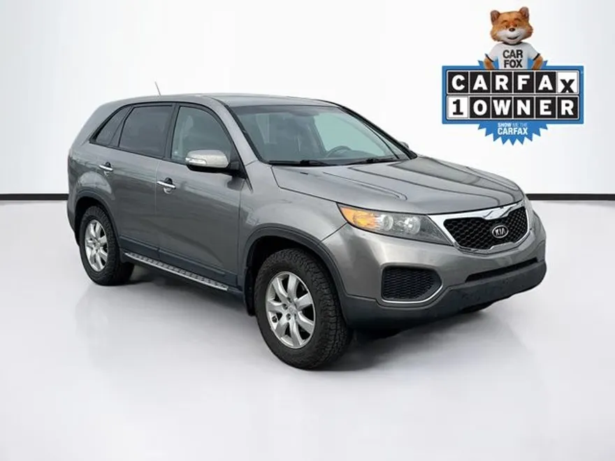2011 Kia Sorento LX photo 1