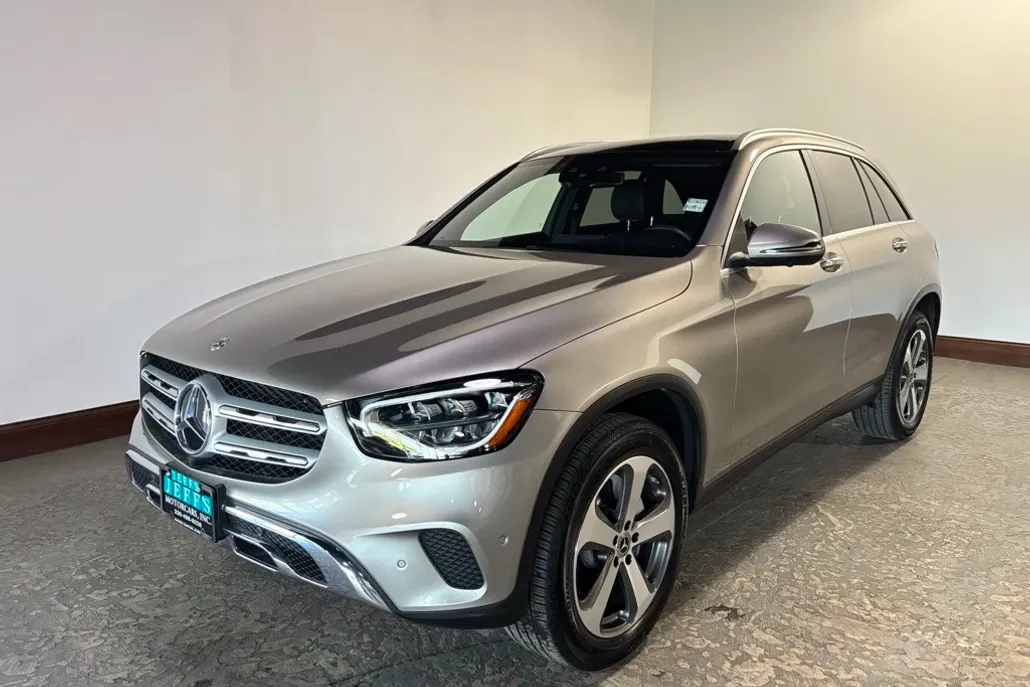 2020 Mercedes Benz GLC 300 photo 1