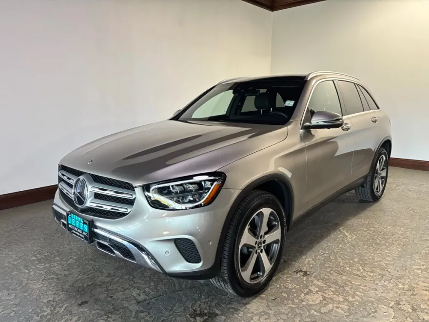 2020 Mercedes Benz GLC 300 photo 1