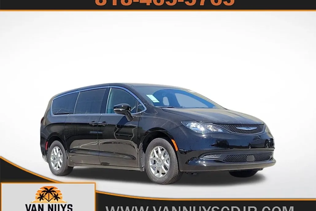 2025 Chrysler Voyager LX photo 1