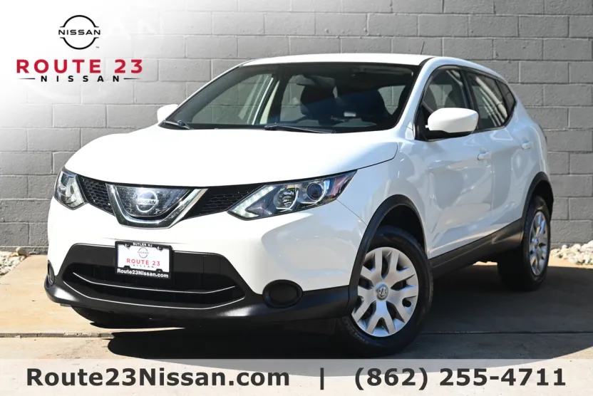 2019 Nissan Rogue Sport S photo 1
