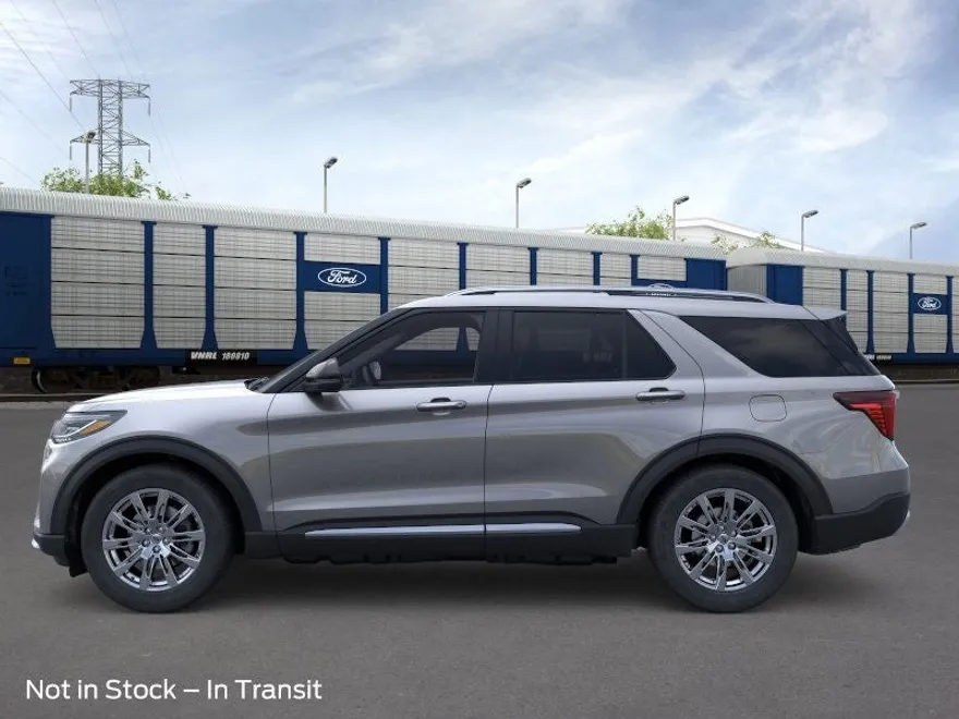 2025 Ford Explorer Platinum photo 1
