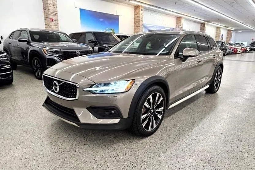 2020 Volvo V60 Cross Country T5 AWD photo 1