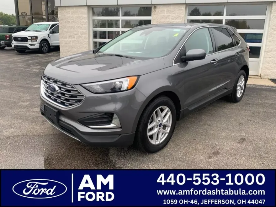 2022 Ford Edge SEL photo 1