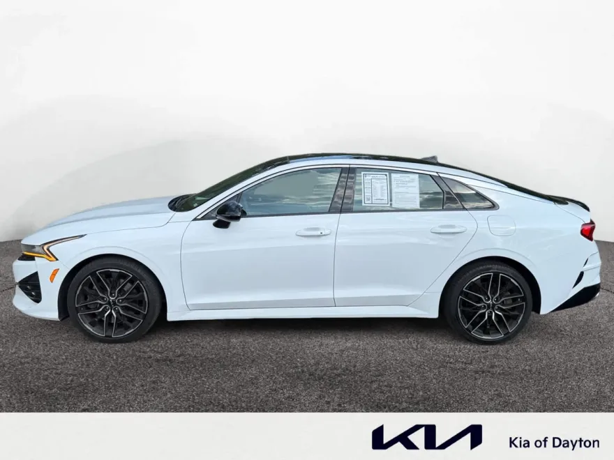 2024 Kia K5 GT photo 1