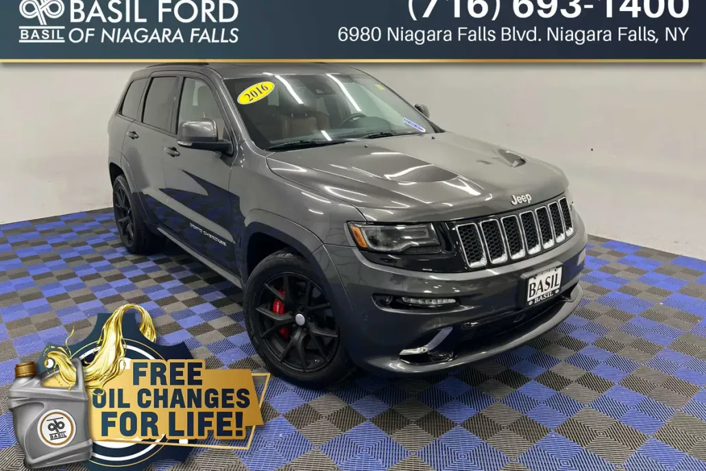 2016 Jeep Grand Cherokee SRT8 photo 1
