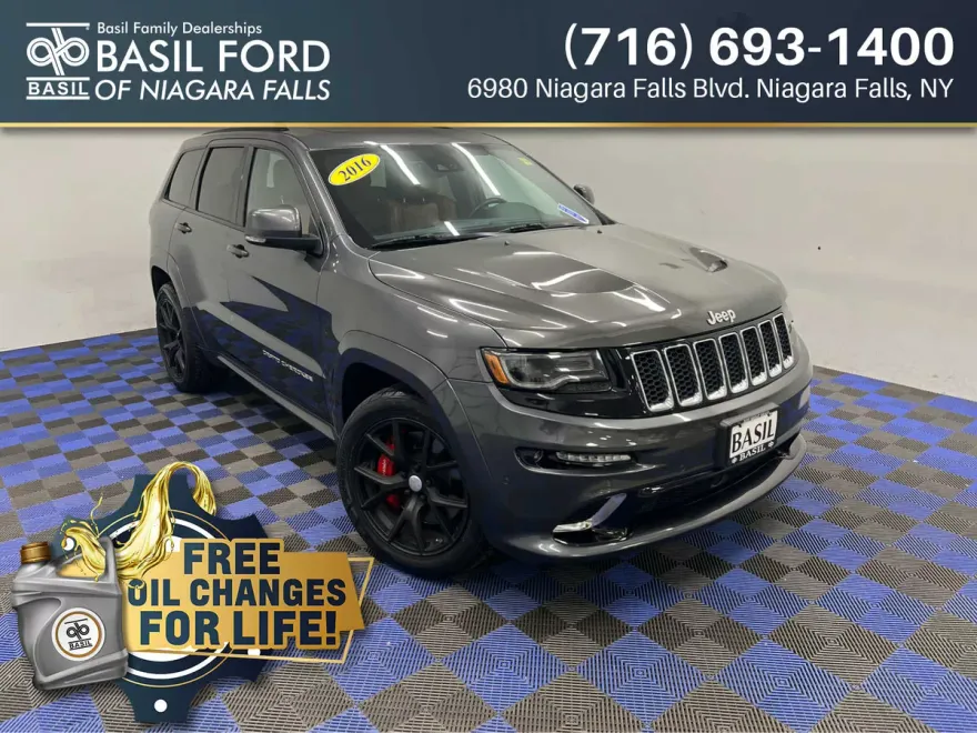 2016 Jeep Grand Cherokee SRT8 photo 1