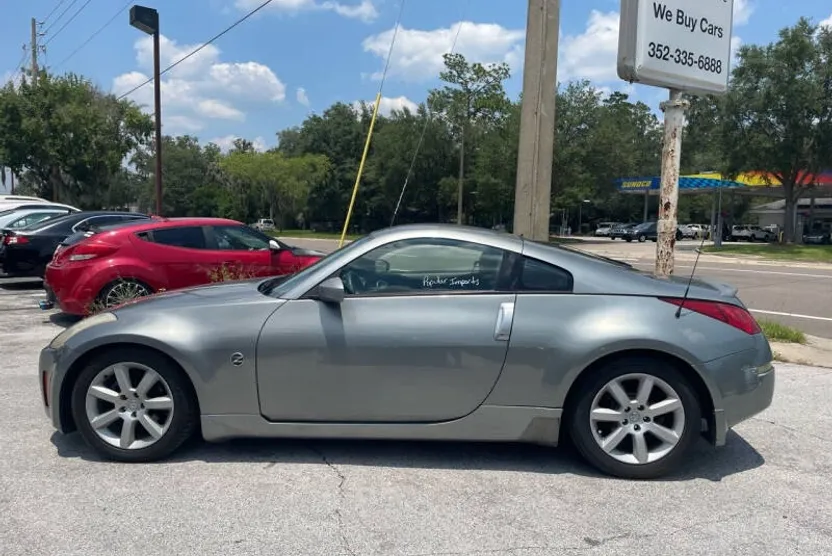 2004 Nissan 350Z photo 1