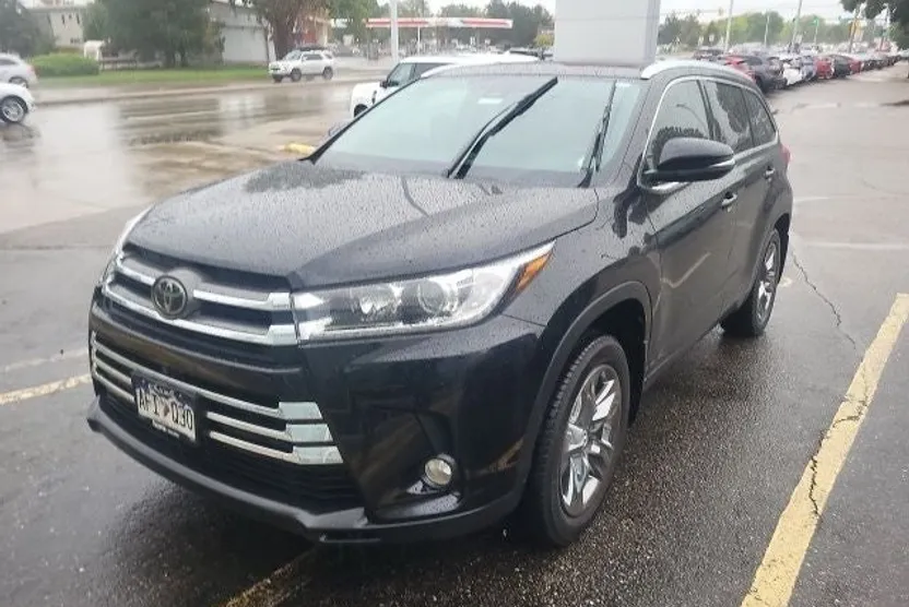 2018 Toyota Highlander Limited photo 1