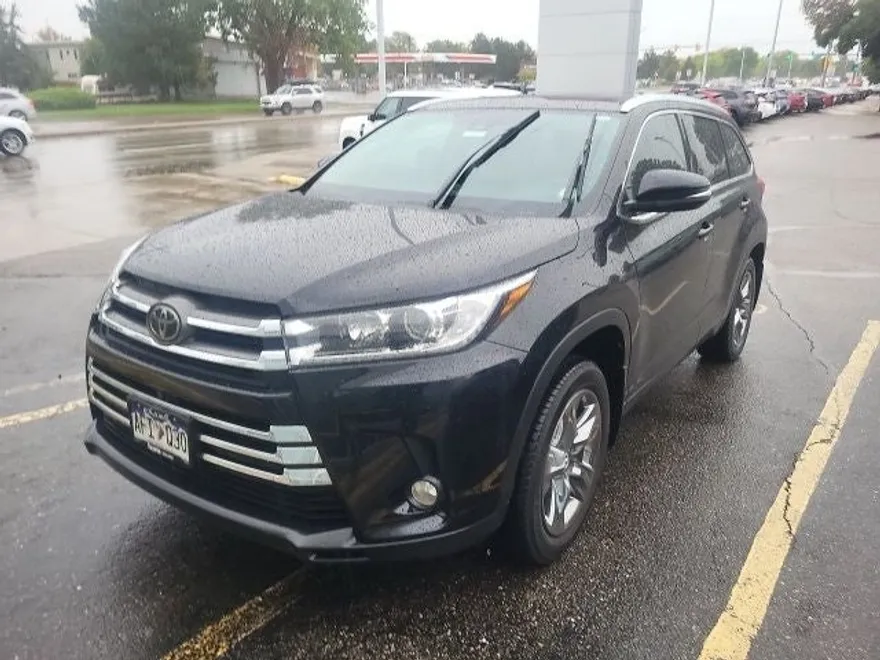 2018 Toyota Highlander Limited photo 1
