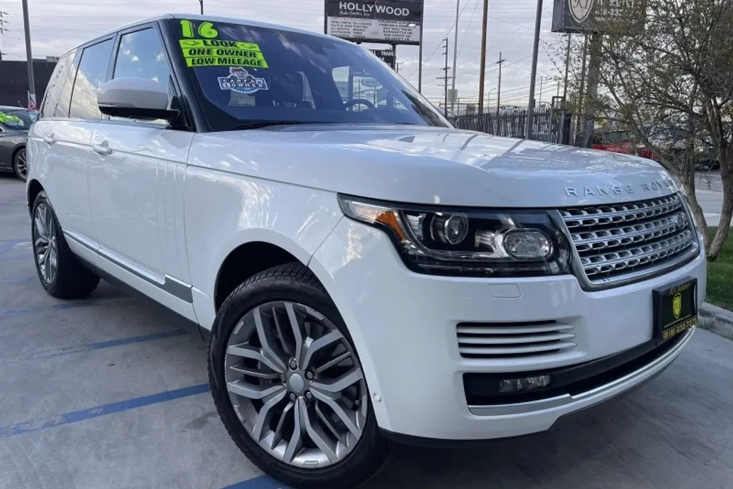 2016 Land Rover Range Rover HSE photo 1