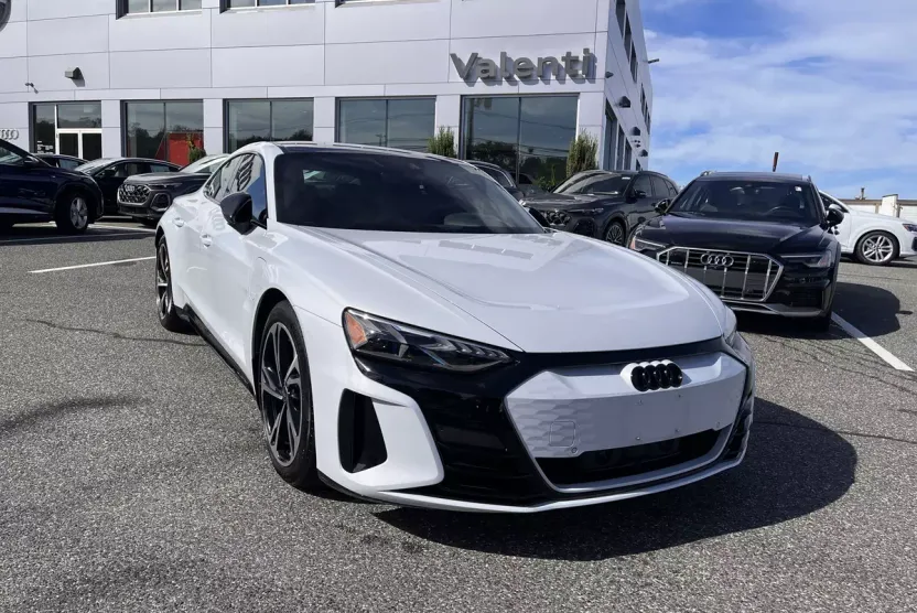 2023 Audi e-tron GT Premium Plus photo 1