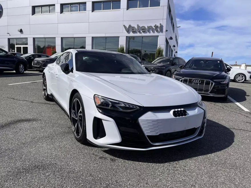 2023 Audi e-tron GT Premium Plus photo 1